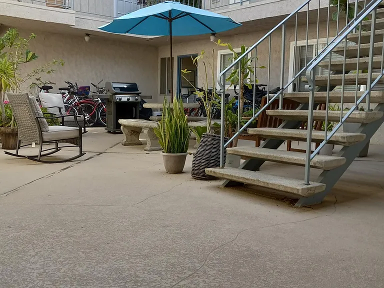 3985 Riviera Dr #B — Photo 14