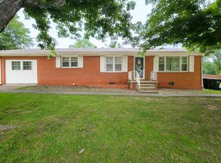 1014 Plainview Dr, Madisonville, KY 42431