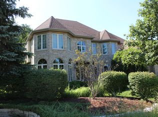 40W203 Fox Mill Blvd, St Charles, IL 60175