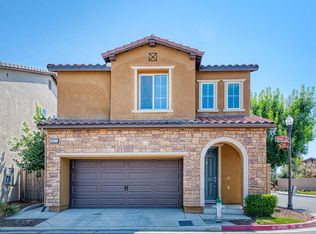 6037 E Brick Dr, Fresno, CA 93727