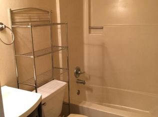 3999 Pitzer Rd, Roanoke, VA 24014