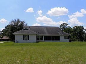4th image of 4883 NE 64th Ave