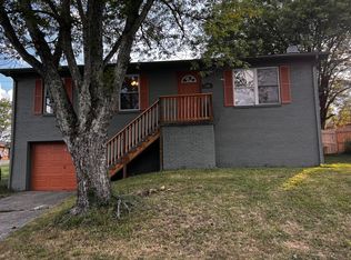 135 Lee Dr, Richmond, KY 40475