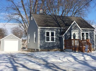 1421 Forest Ave, Waterloo, IA 50702