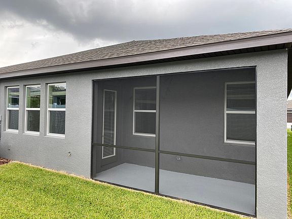 3rd image of 251 Villa Luna Ln