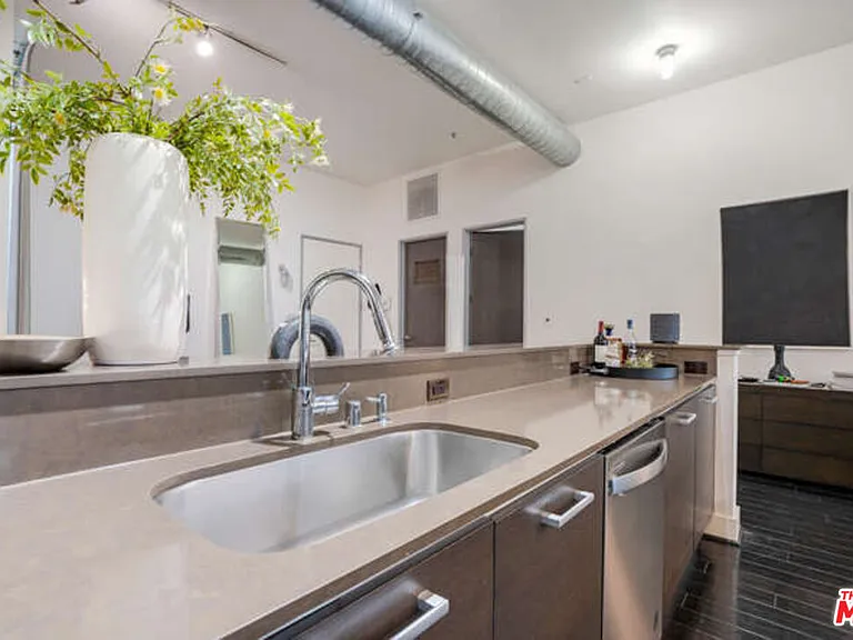 13320 Beach Ave #206 — Photo 8