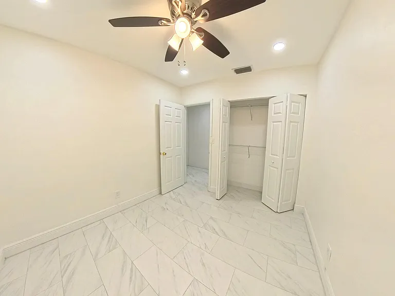 341 Henthorne Dr — Photo 13