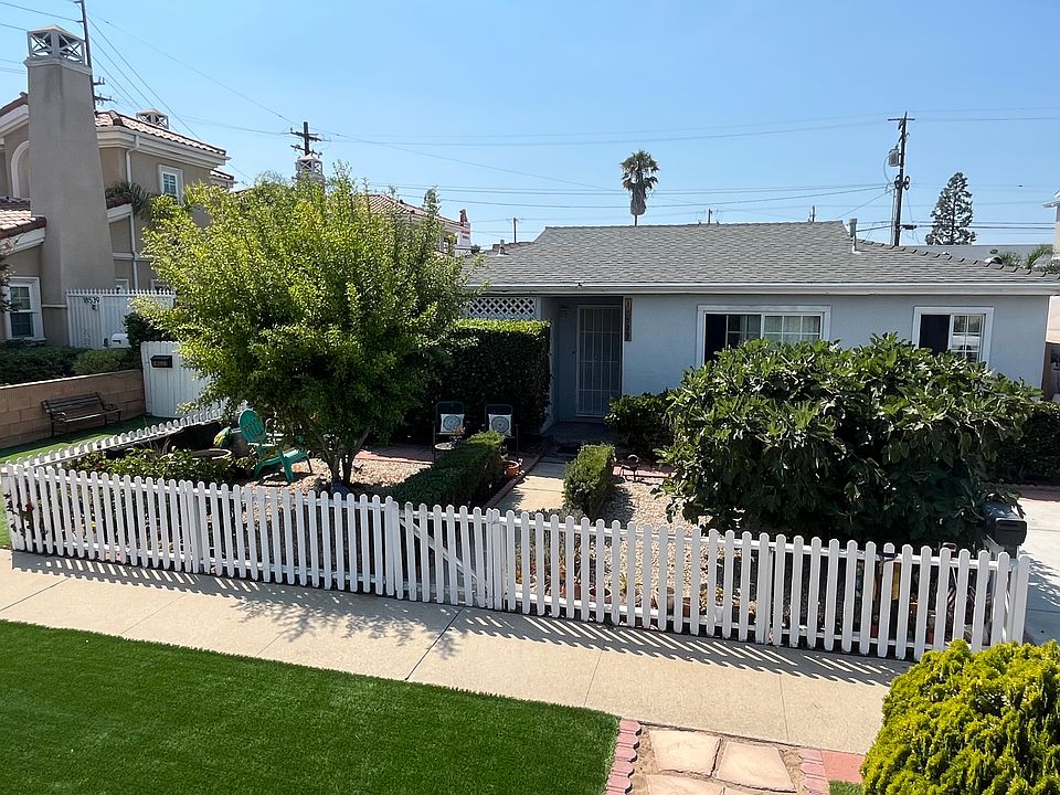 Front Private Garden