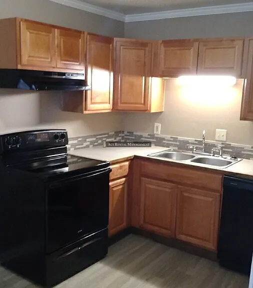 204 10th St #30 — Photo 3