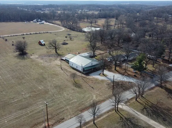 17943 Locust Road, Neosho, MO 64850