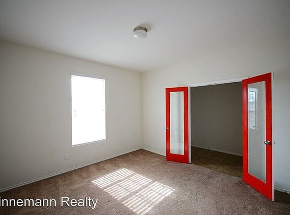 4th image of 103 W Orion Dr