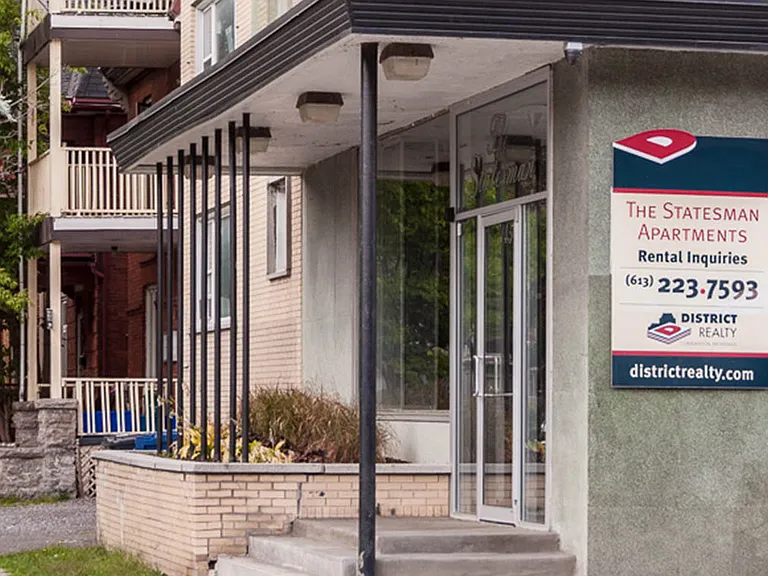 145 Stewart St — Photo 2
