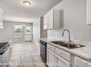 1202 S Haden St #A, Siloam Springs, AR 72761