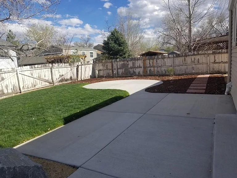 2058 Sumac St — Photo 47