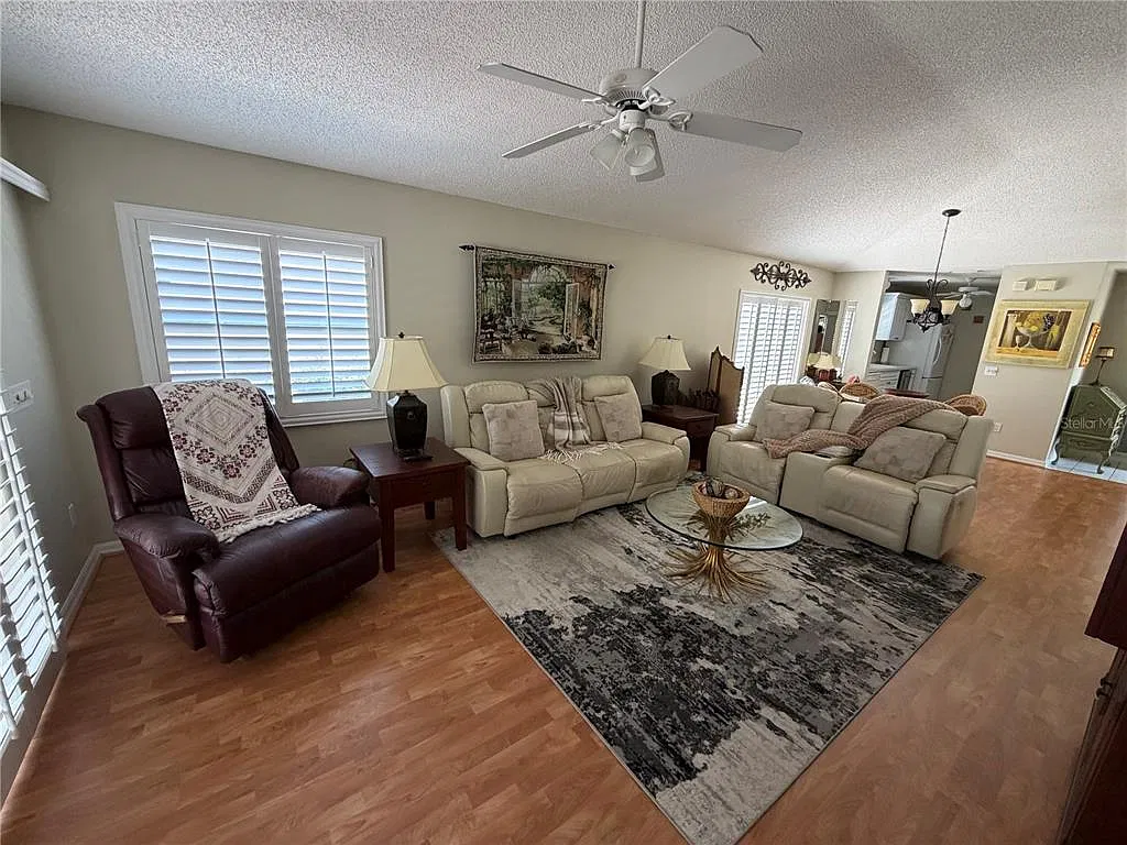 2 bed, 2.0 bath, 1102 sqft, $2,150 — Photo 4