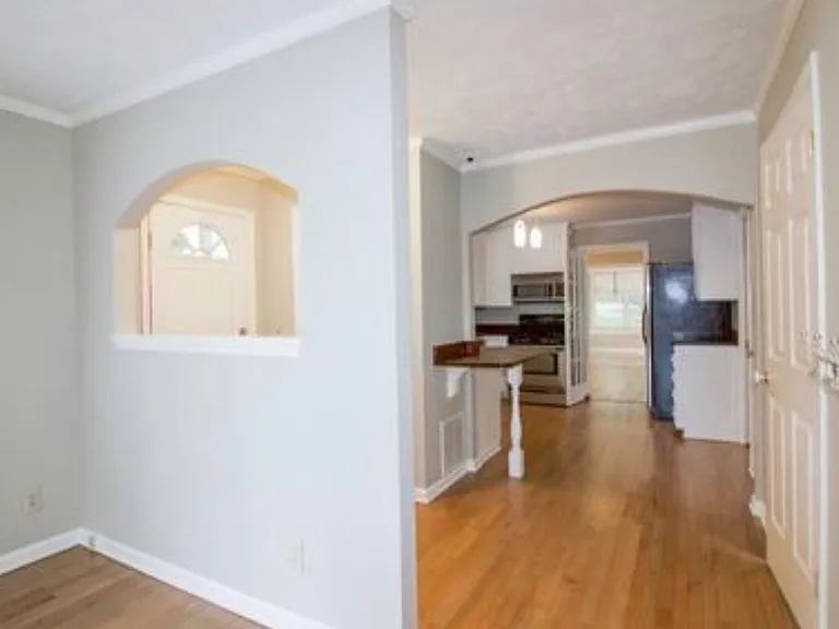 105 S Ridge St — Photo 17