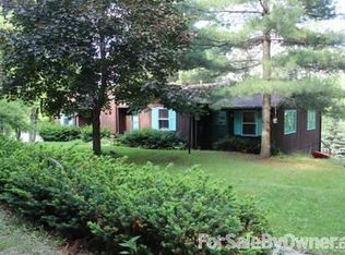 8 Crescent Lk, Alpha, IL 61413