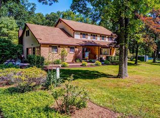 26 Tara Dr, East Stroudsburg, PA 18301