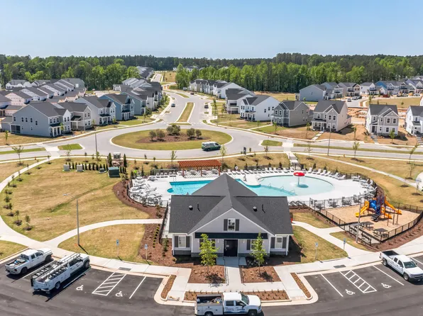 620 Emerald Bay Cir, Raleigh, NC 27610