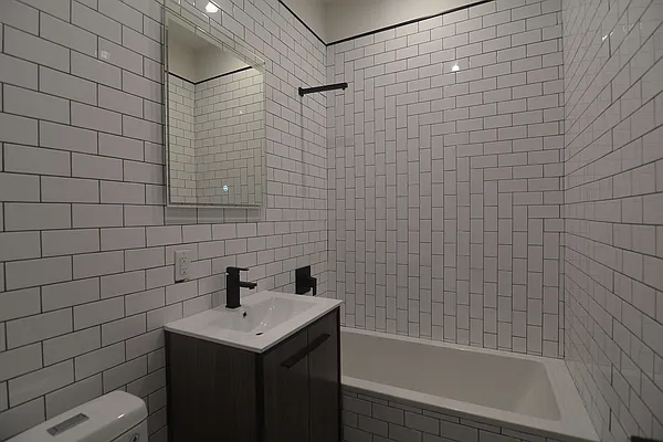 Rented by Hagstrom Management Inc | media 24