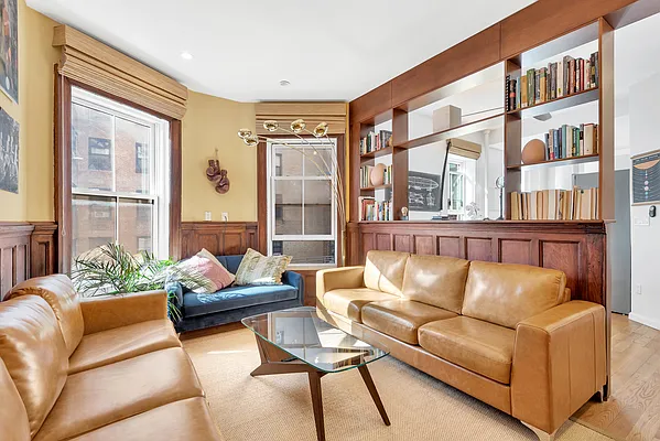 Sold by Bond New York | media 12