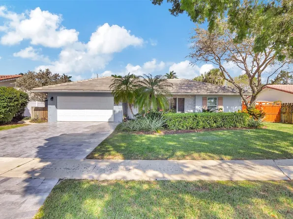 1415 SW 10th Street, Boca Raton, FL 33486