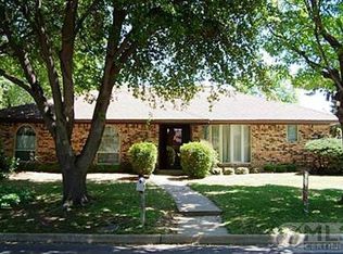 6763 Whitman Ave, Fort Worth, TX 76133