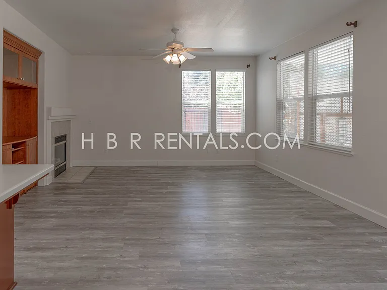 1825 Saint Moritz Ct — Photo 9