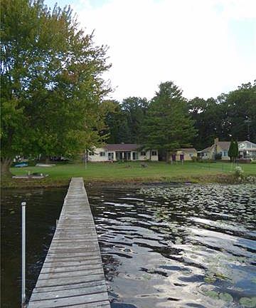 4th image of 423 Oakwood Beach Dr