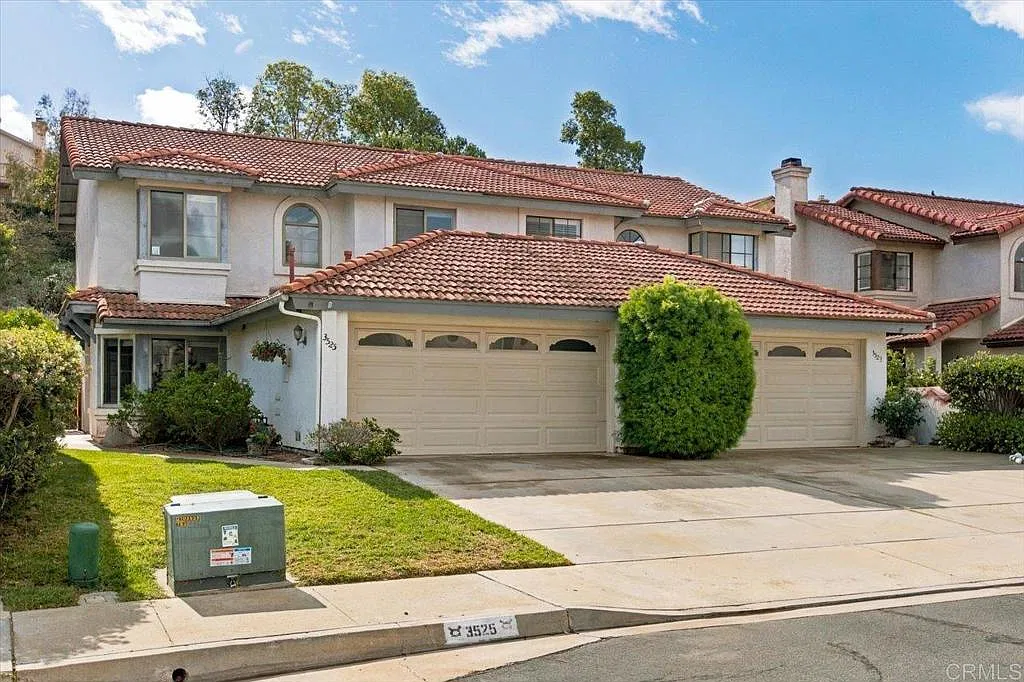4 bed, 2.5 bath, 1701 sqft, $5,000 — Photo 1