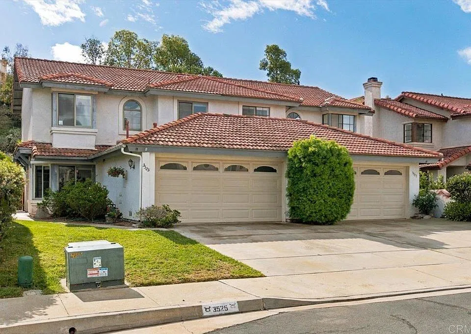3525 Landsford Way