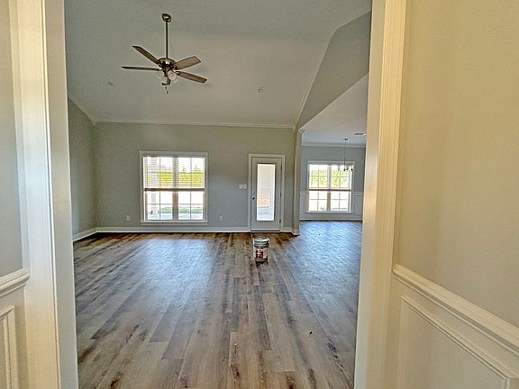 2nd image of 111-136 Chapel Ct