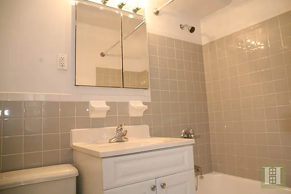 Rented by Halstead Real Estate | media 16