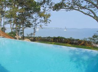 94 Gardiners Bay Dr, Shelter Island, NY 11965