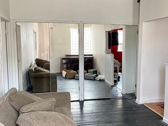 5th image of 30-01 37th St #2F