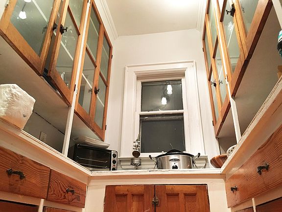 5th image of 539 Norwood Ave