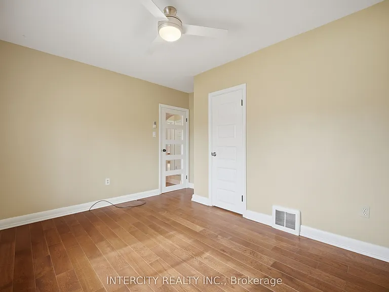 1A Sophia St — Photo 13