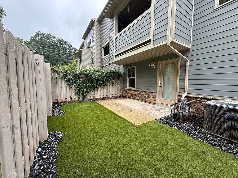 12 Questover Dr — Photo 13