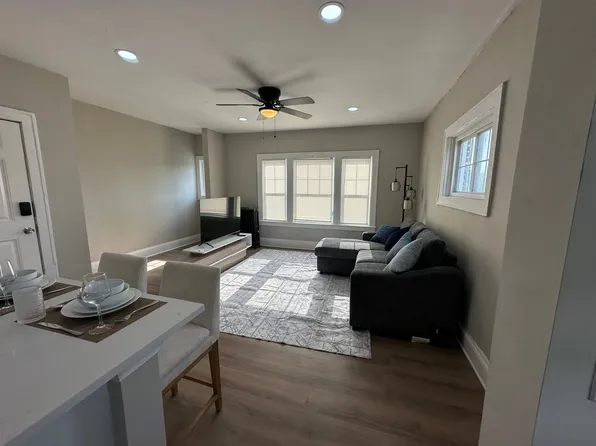 1847 E 87th St APT 401, Cleveland, OH 44106