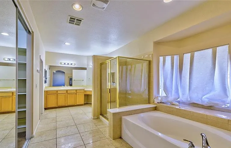 10852 Montasola St — Photo 10