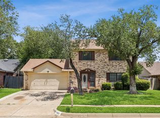 7821 Castillo Rd, Fort Worth, TX 76112