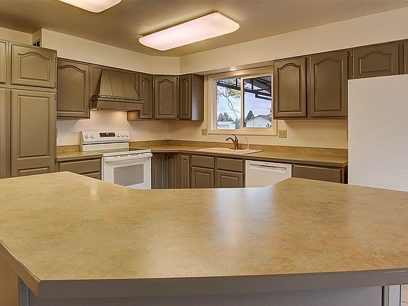 5th image of 3450 Ravenwood Ln