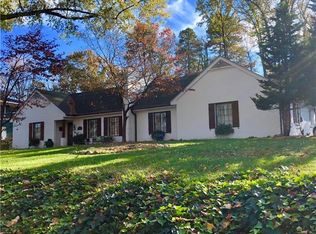 1868 Runnymede Rd, Winston Salem, NC 27104