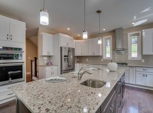 1391 Dominion Ridge Ln, Herndon, VA 20170