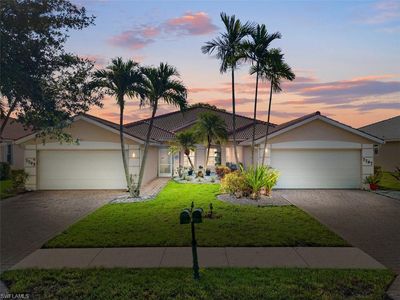 7795 Berkshire Pines DR, Naples, FL, 34104
