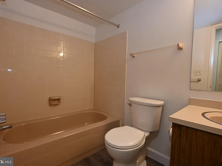 4404 Island Pl #104 — Photo 12