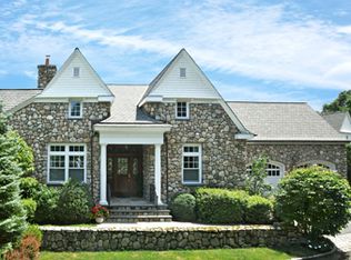 10 Edgewood Dr #1A, Greenwich, CT 06830