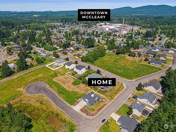 3rd image of 222 Cottonwood Court