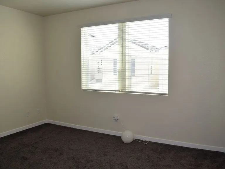 3280 Chickadee Ct — Photo 13