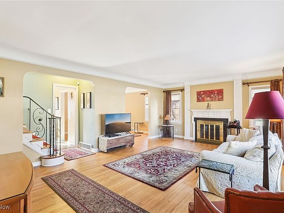 3rd image of 2616 University Blvd